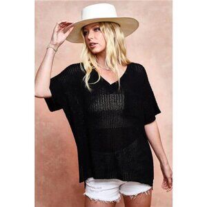 ✨NWT BiBi V-Neck Short Sleeve Knit Top